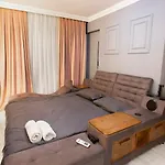 Right Next To The Cevahirshopping Center 公寓 伊斯坦布尔