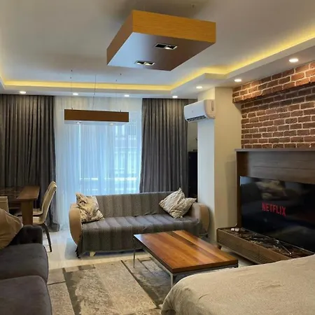 Right Next To The Cevahirshopping Center * 伊斯坦布尔