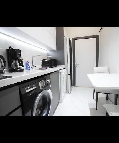 Right Next To The Cevahirshopping Center Apartment