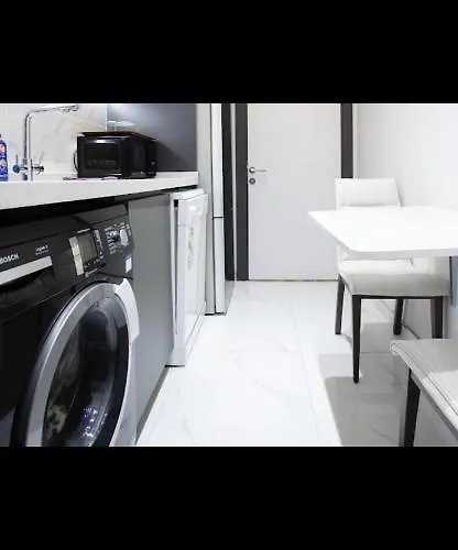 Apartment Right Next To The Cevahirshopping Center *